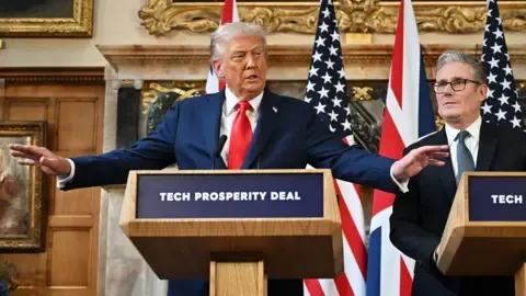 Trump Suggests Keir Starmer May Deploy Armed Forces to Manage UK Boundaries